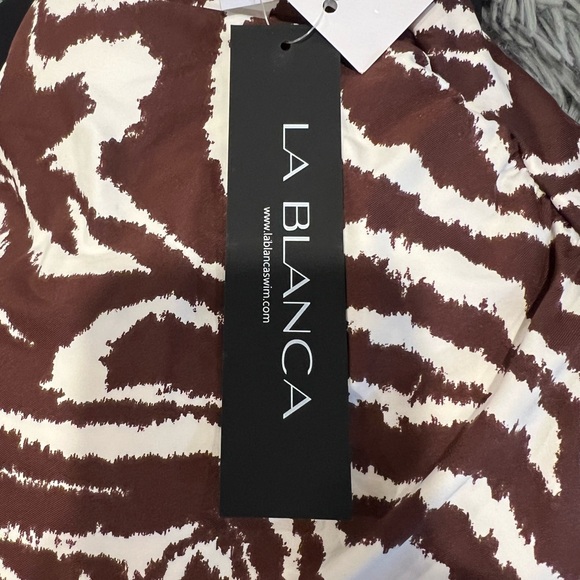 La Blanca Fierce Lines Side Shirred Underwire Tankini Top (6) - Picture 7 of 8